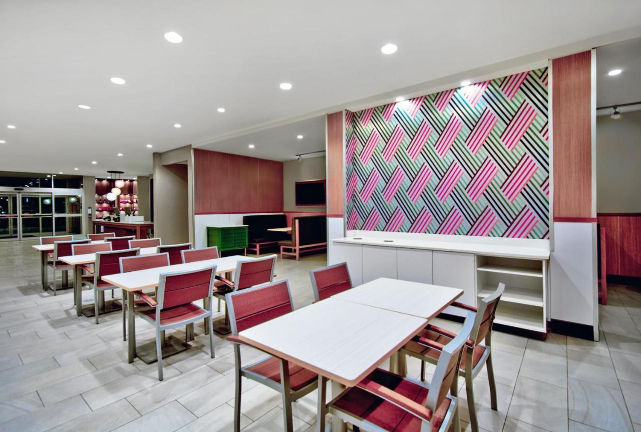 Holiday Inn - Erie By Ihg Exterior foto